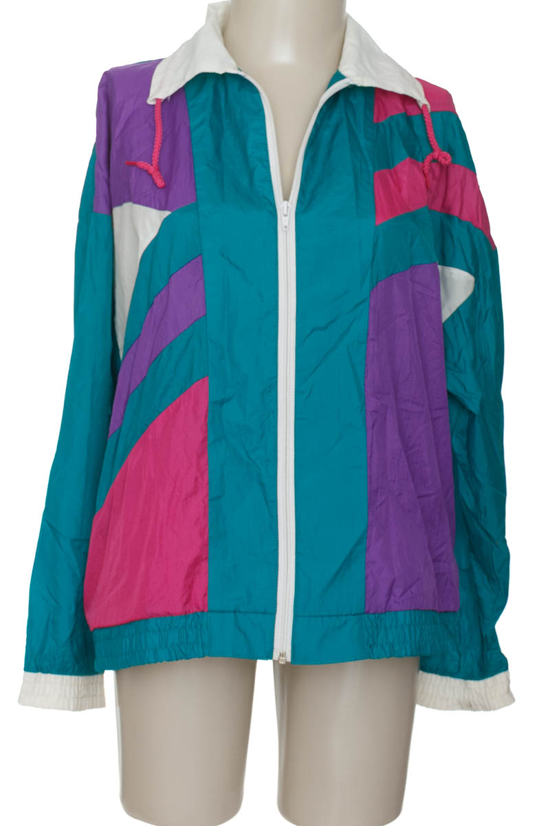 Chaqueta / Abrigo color Verde - Closeando