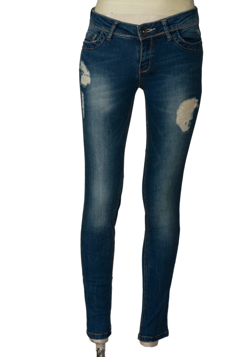 Pantalones color Azul - Stradivarius