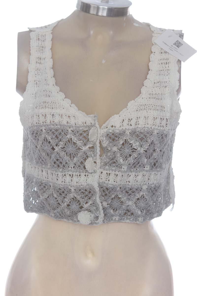 Top / Camiseta color Blanco - Closeando