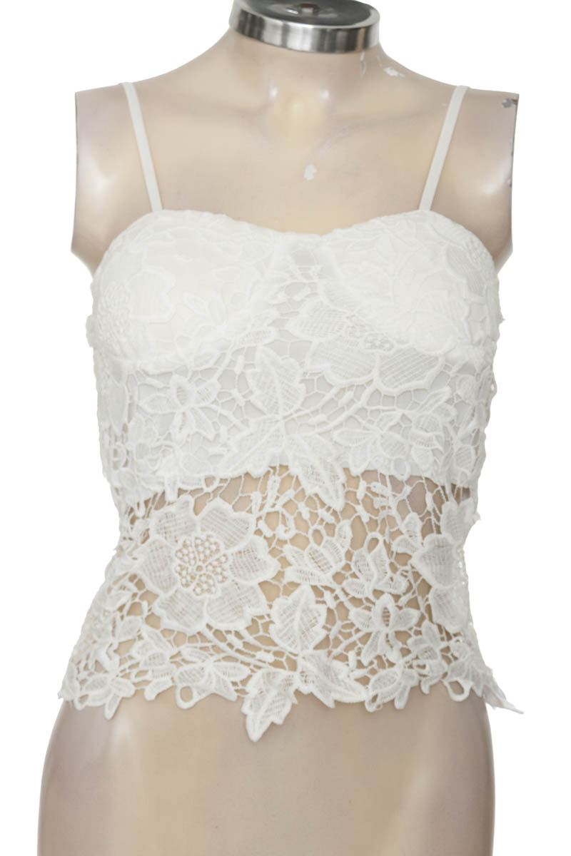 Top / Camiseta color Blanco - Closeando