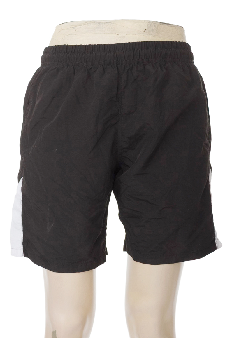 Ropa Deportiva color Negro - Closeando