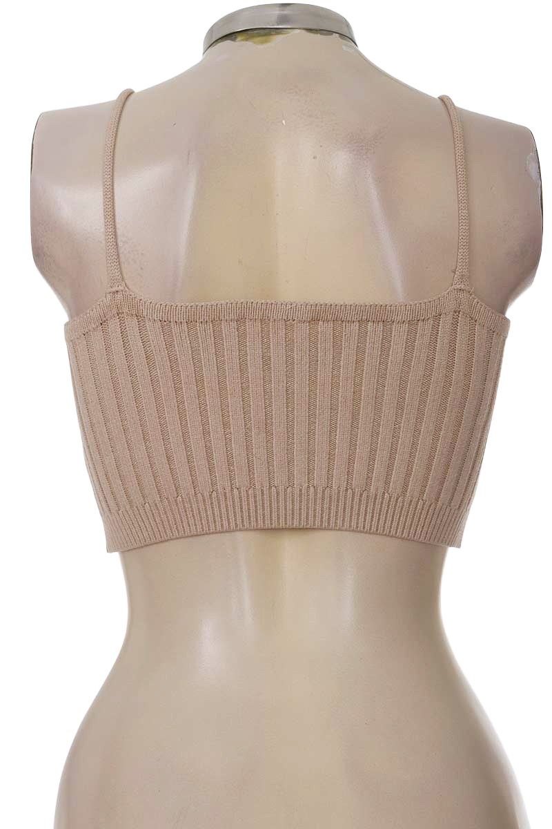 Top / Camiseta color Beige - Closeando