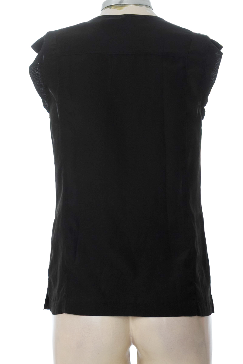 Top / Camiseta color Negro - NAF NAF