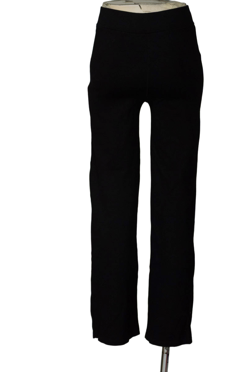 Pantalones color Negro - ConvictionTrend