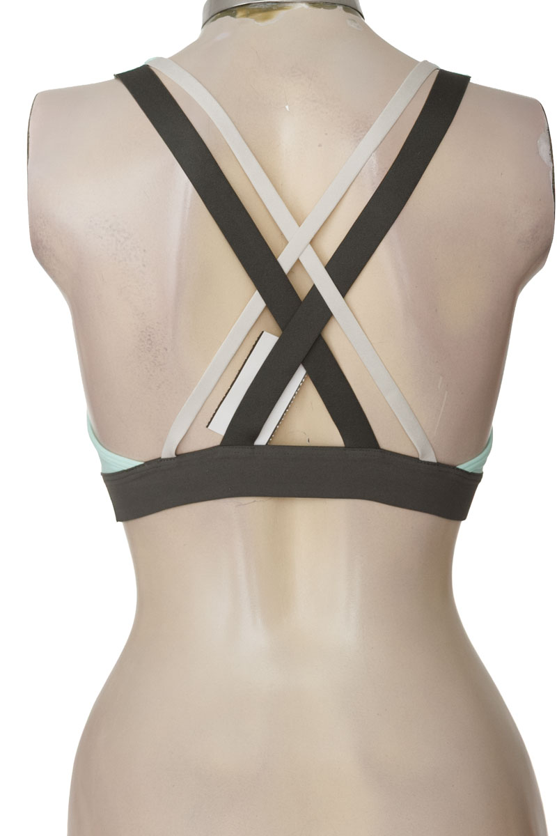 Ropa Deportiva / Salida de Baño color Aguamarina - Adidas