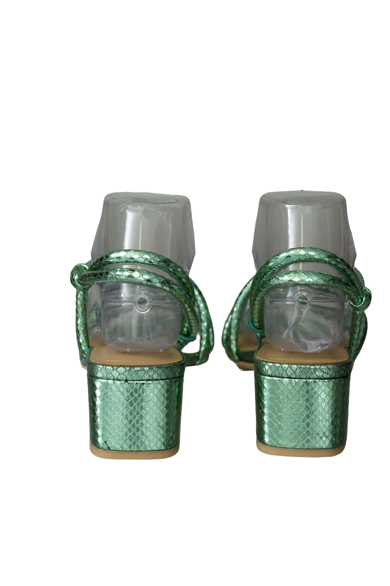 Zapatos color Verde - H&M