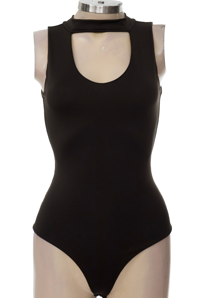 Top / Camiseta color Negro - We Love Luana