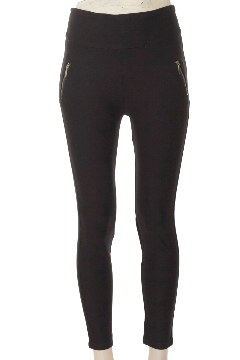 Pantalones color Negro - Closeando