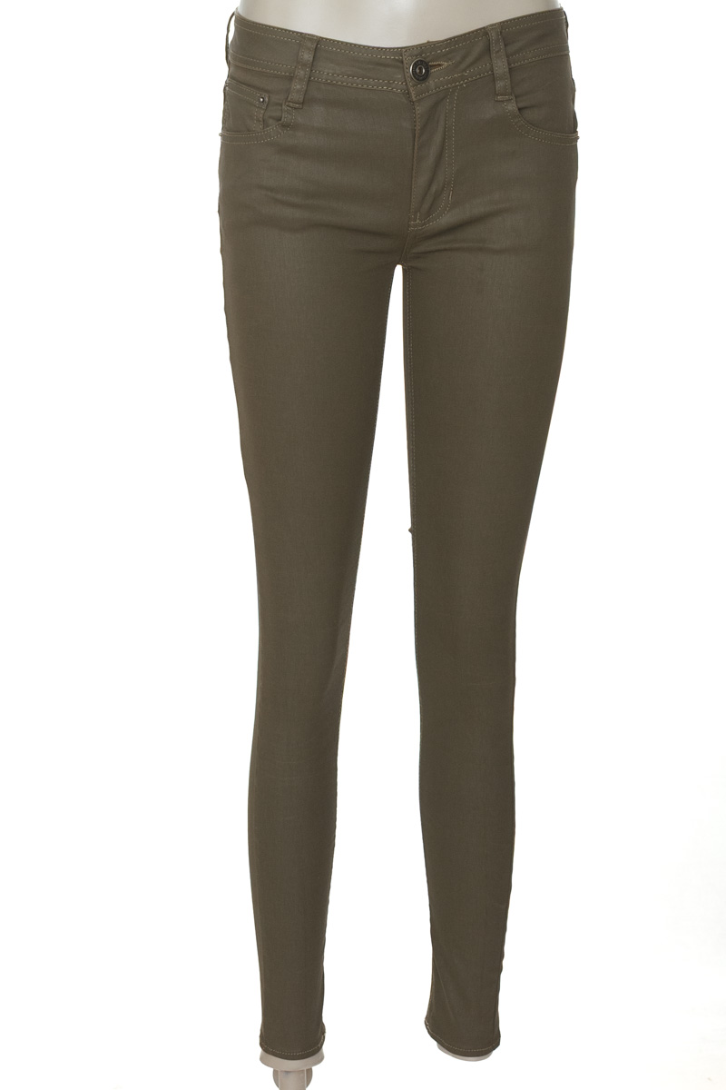 Pantalones color Verde - Chevignon