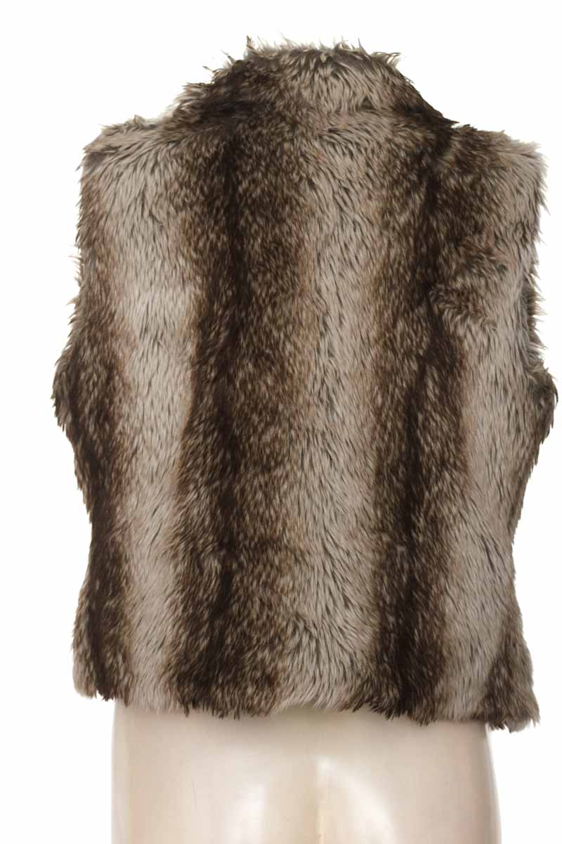 Chaqueta / Abrigo color Beige - Closeando