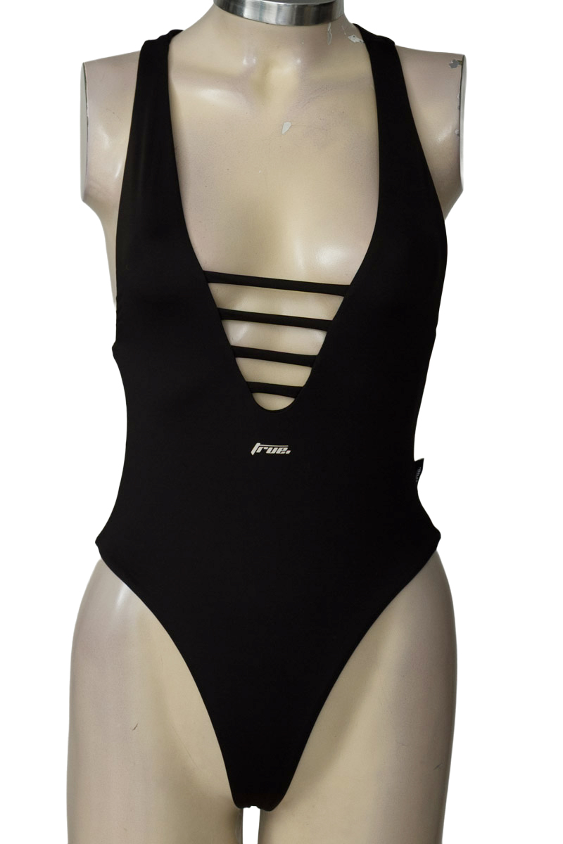 Top / Camiseta color Negro - True