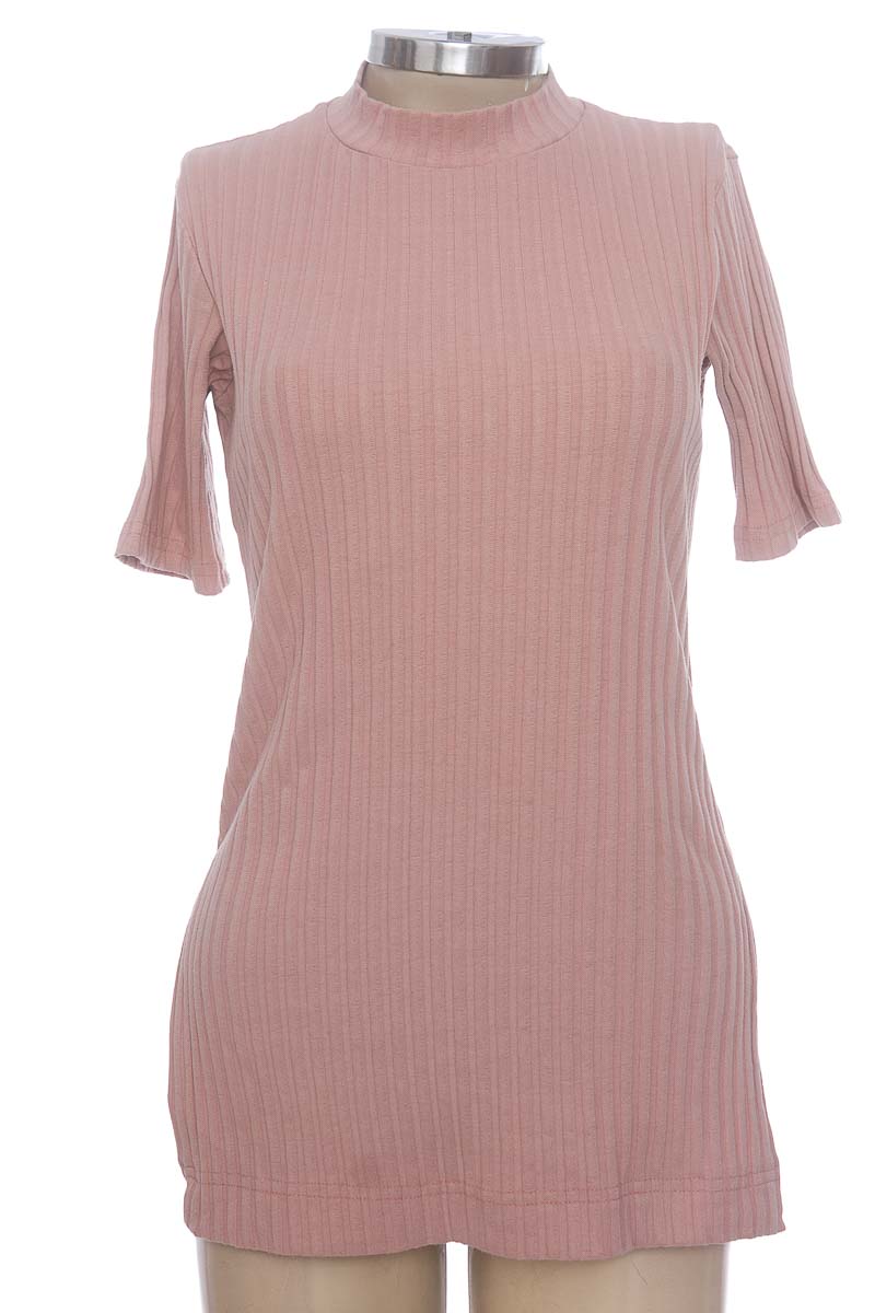 Top / Camiseta color Rosado - Naho