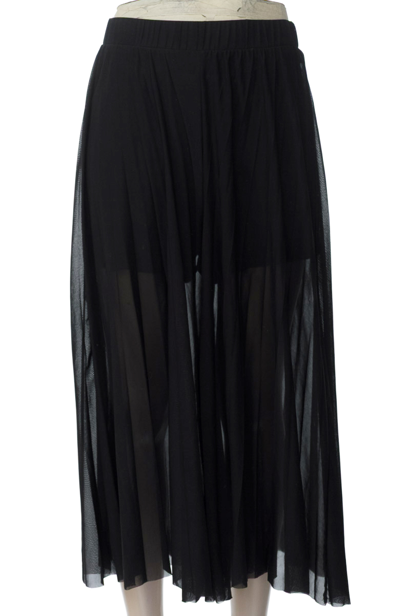 Falda color Negro - Bershka