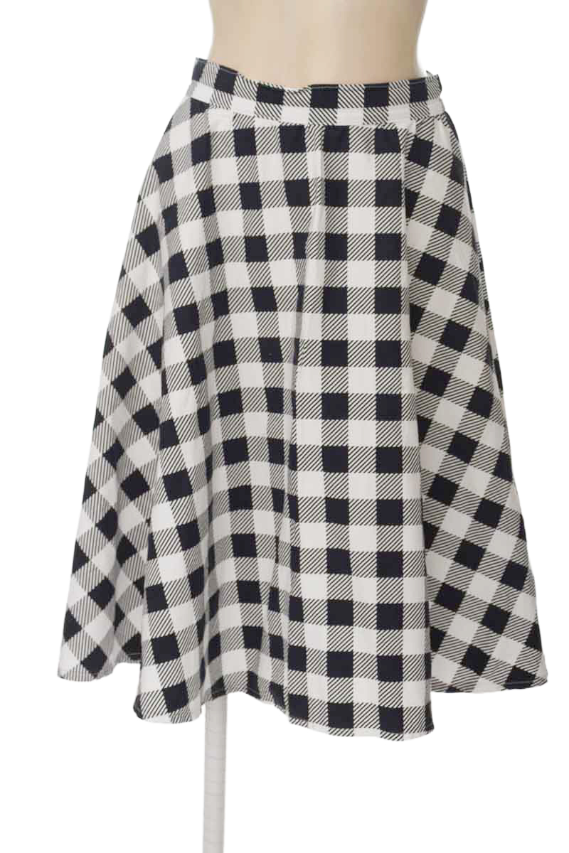 Falda color Azul - Closeando