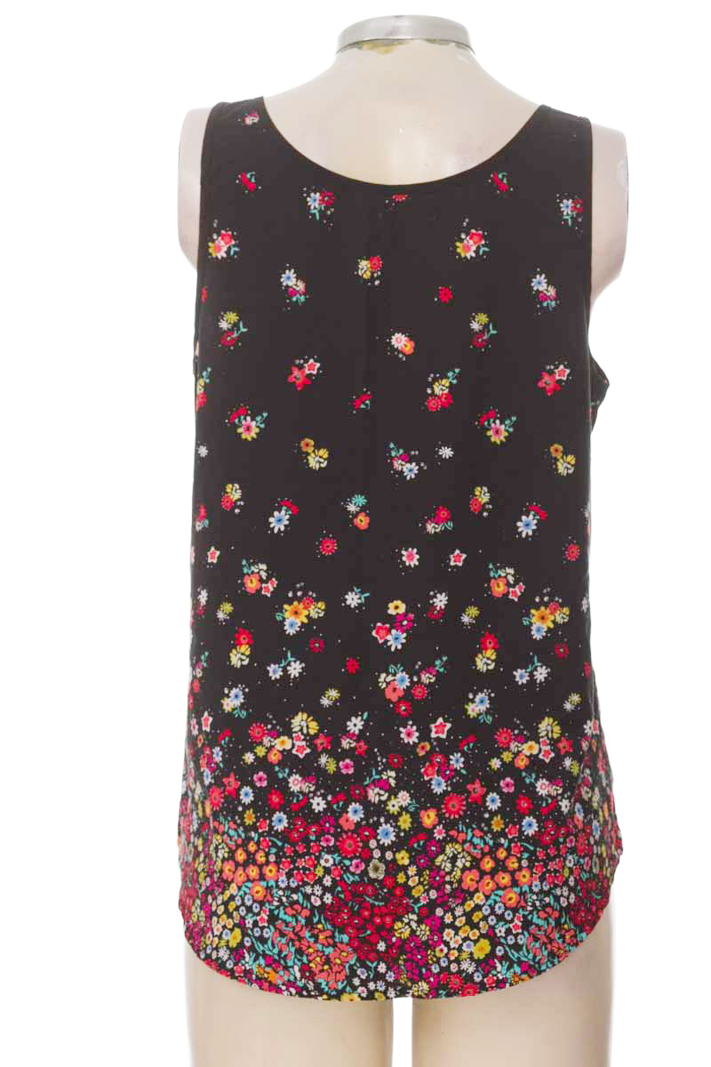 Top / Camiseta color Negro - Time And Tru