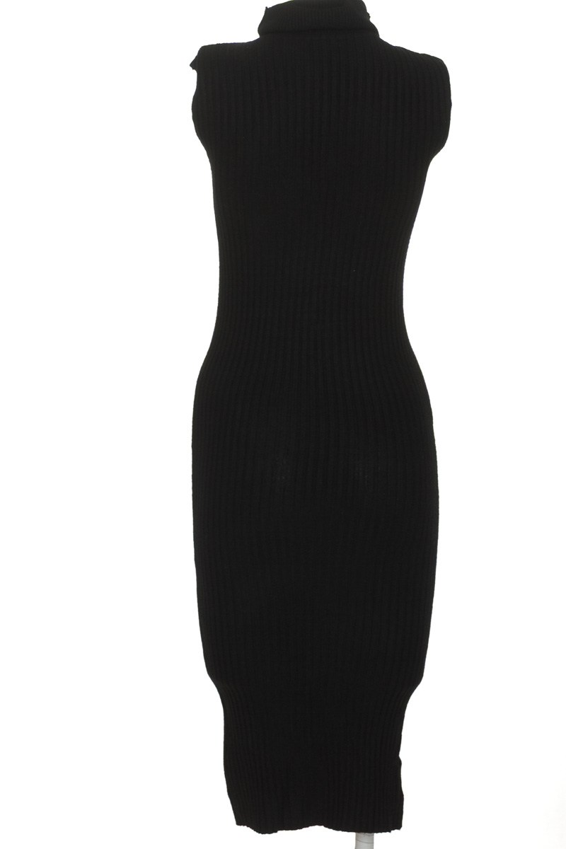 Vestido / Enterizo color Negro - Closeando