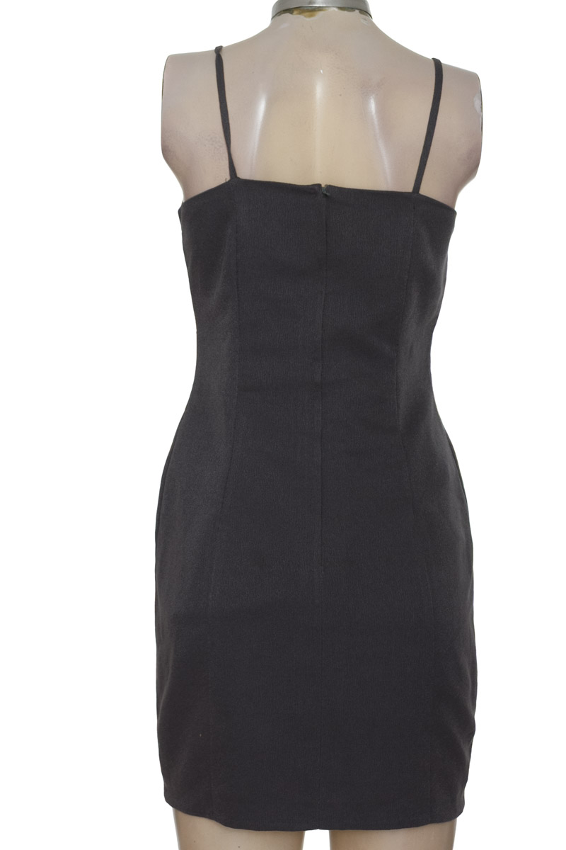 Vestido / Enterizo color Gris - Closeando