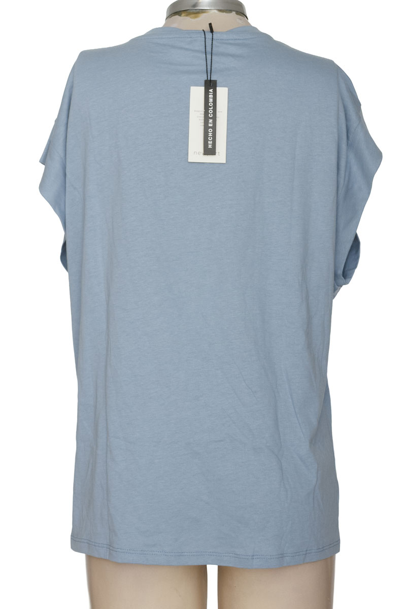 Top / Camiseta color Azul - Newboat