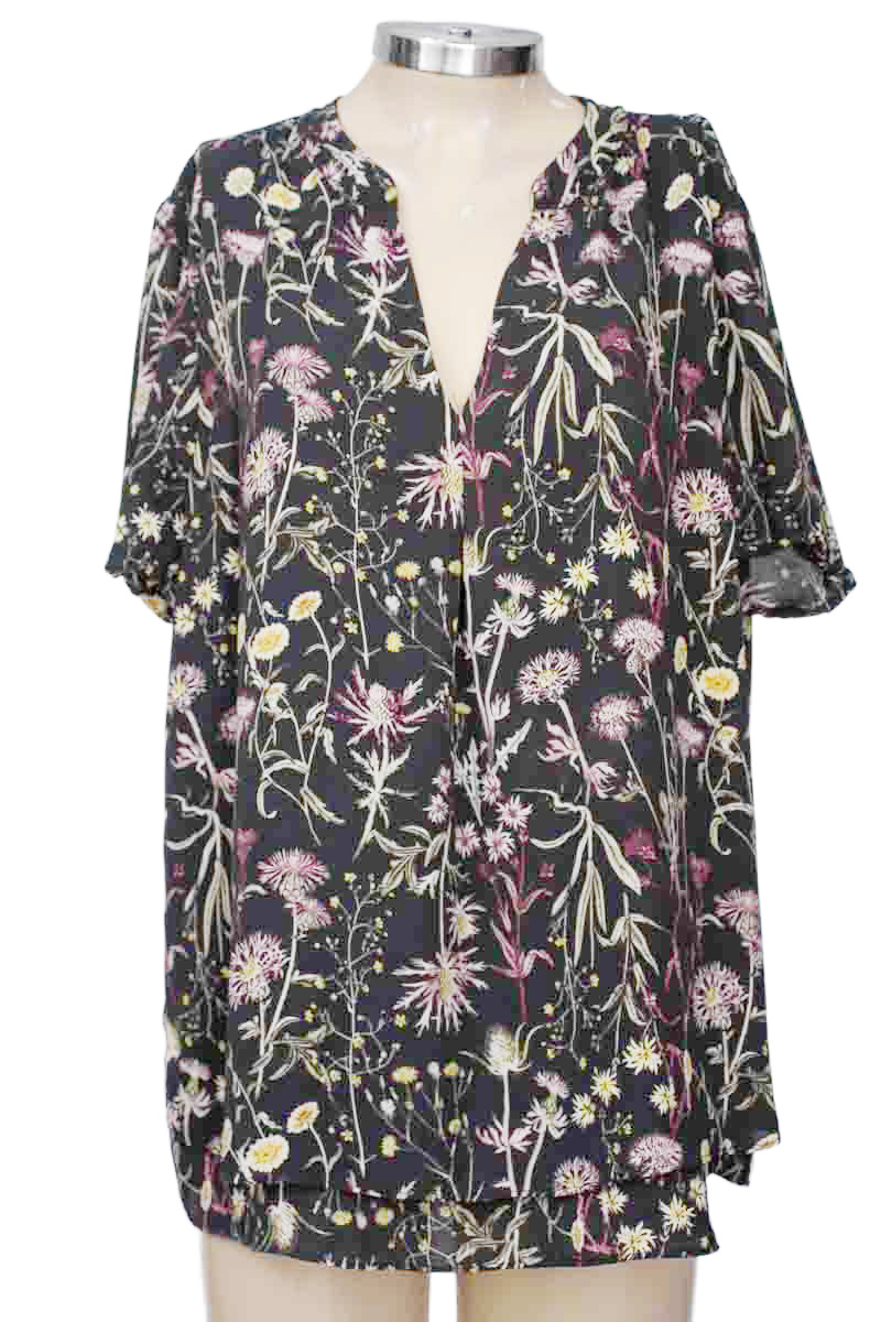 Blusa color Gris - Basement