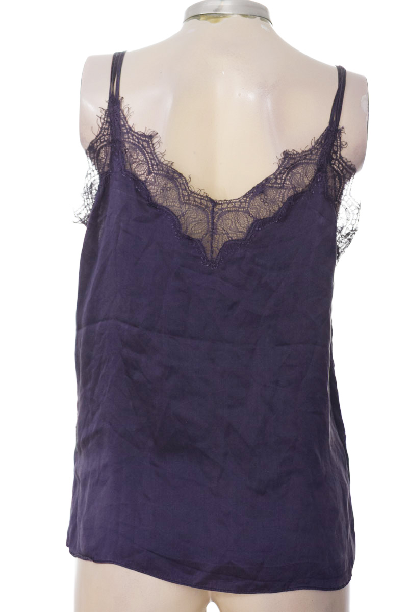 Top / Camiseta color Morado - Uterque