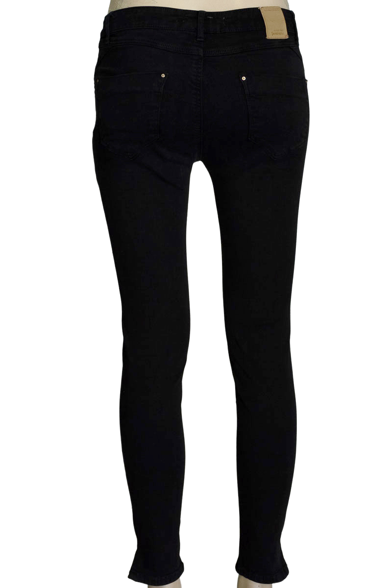 Pantalones color Negro - Stradivarius