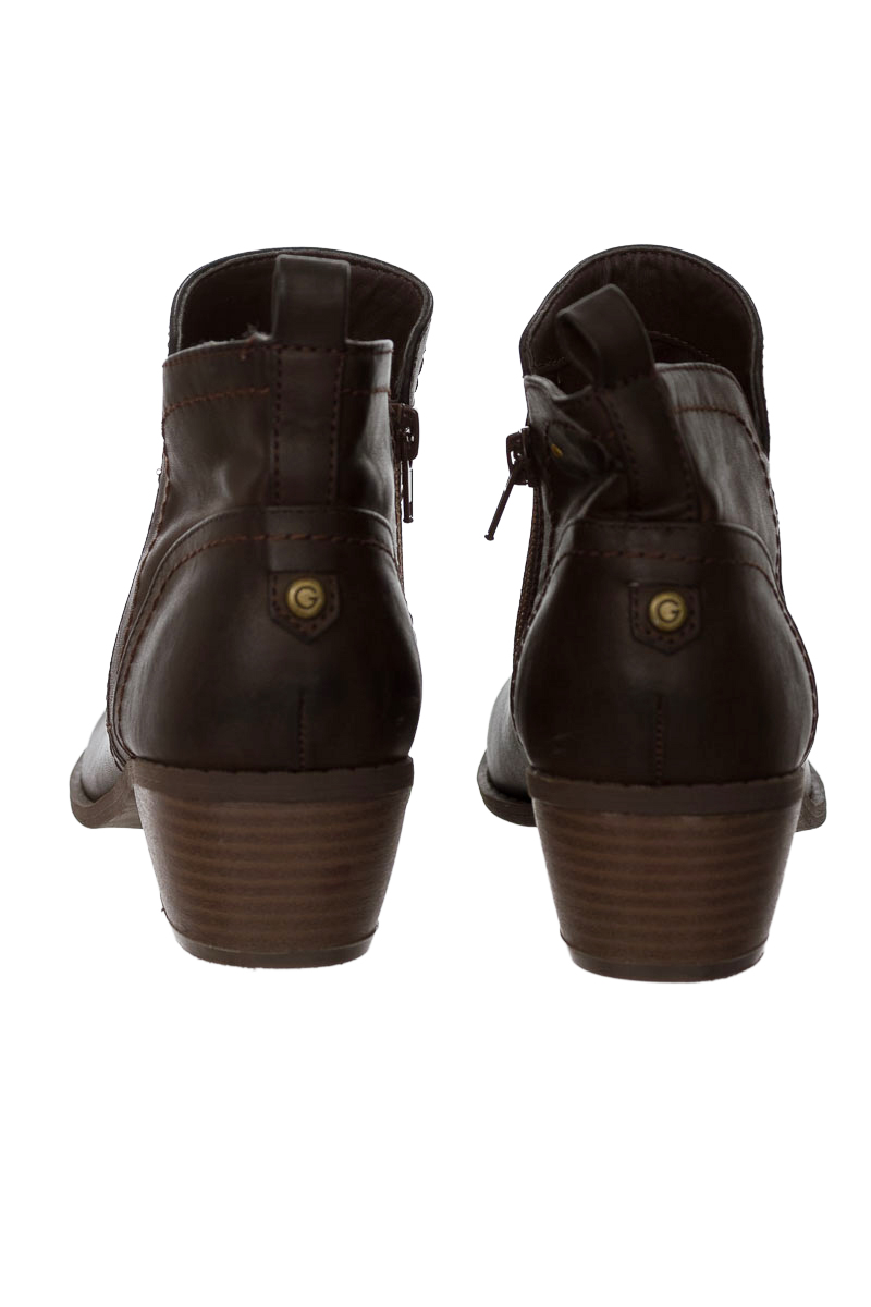 Zapatos color Café - Guess