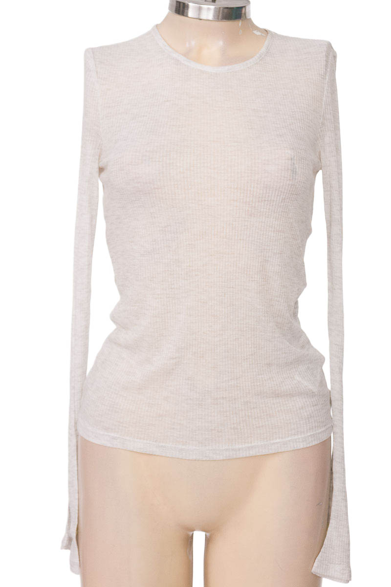 Top / Camiseta color Gris - Divided by H&M