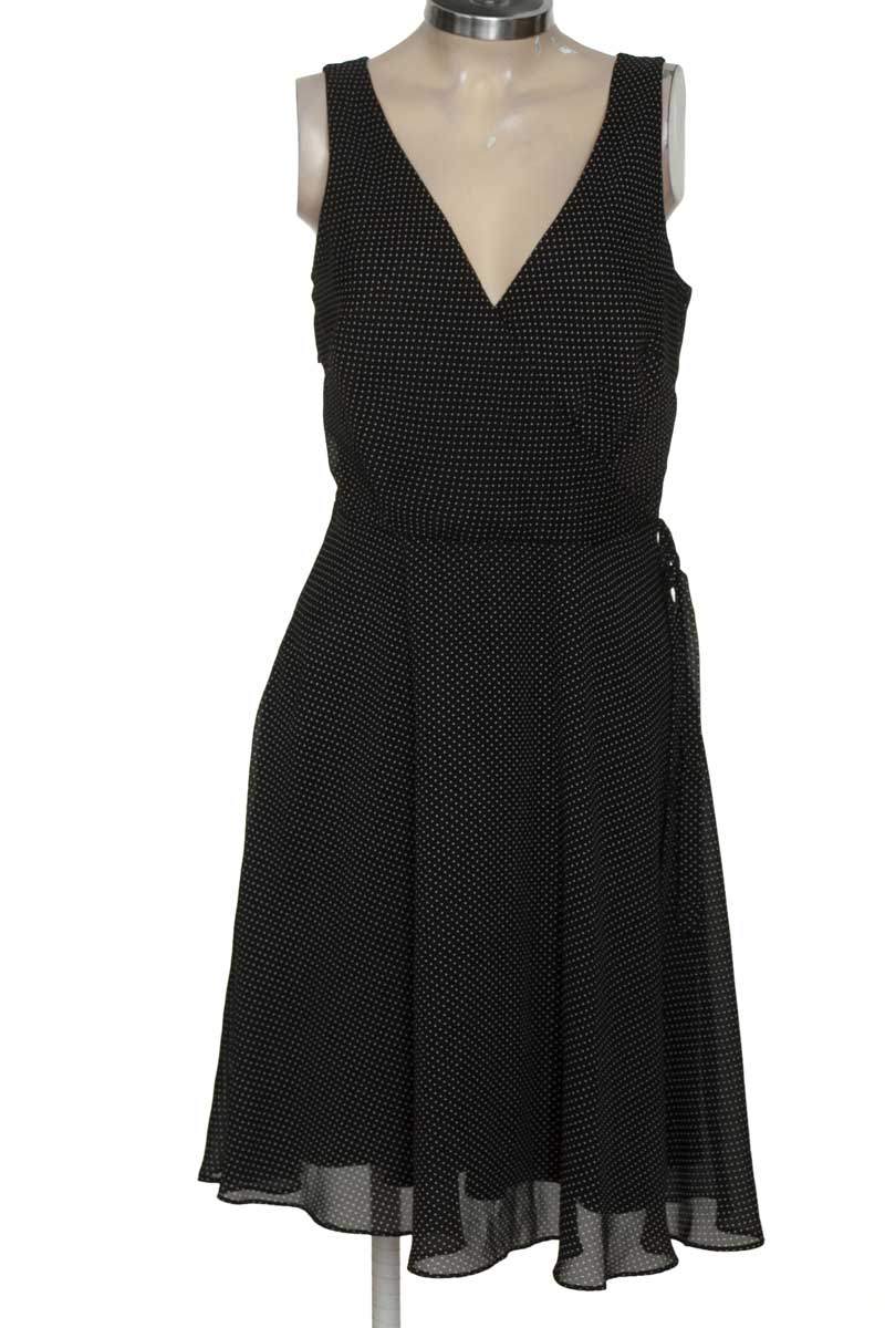 Vestido / Enterizo color Negro - Closeando
