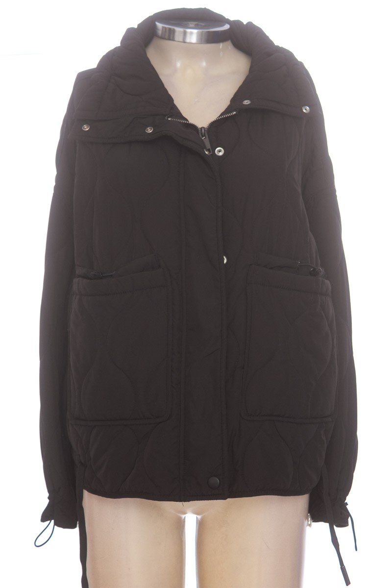 Chaqueta / Abrigo color Negro - Zara