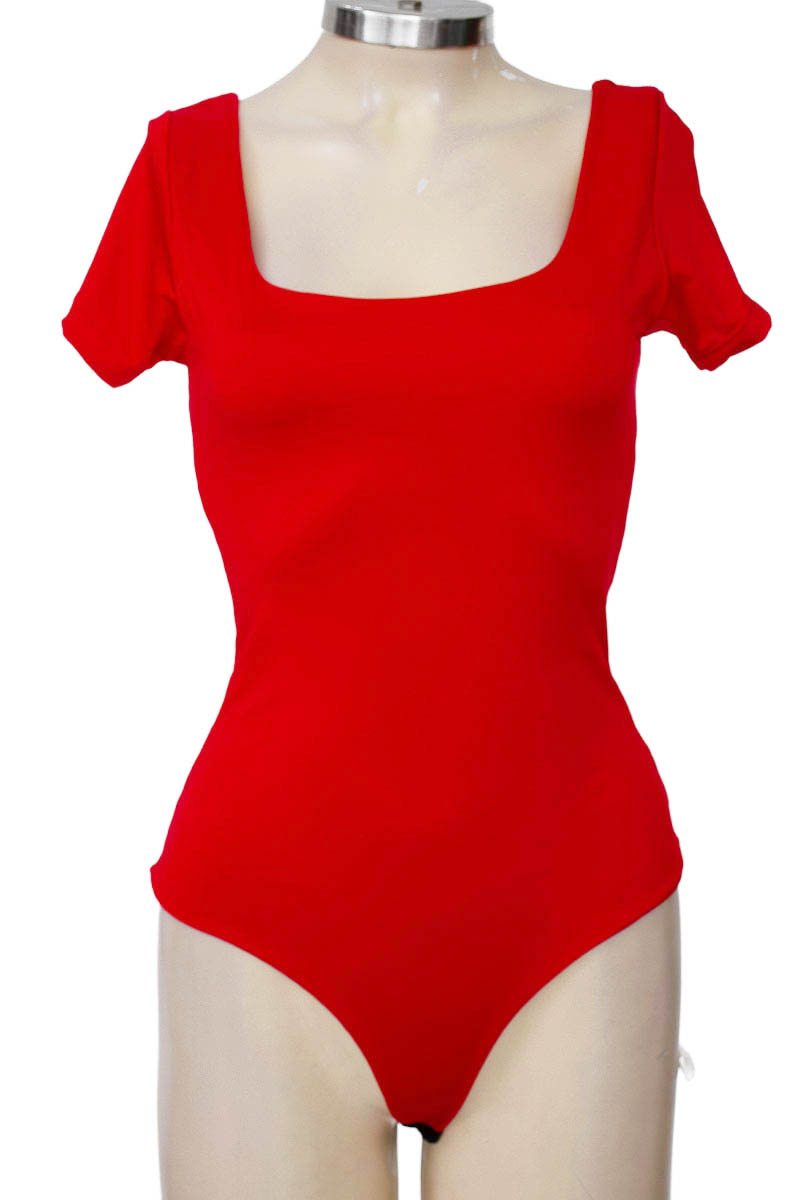 Top / Camiseta color Rojo - Closeando