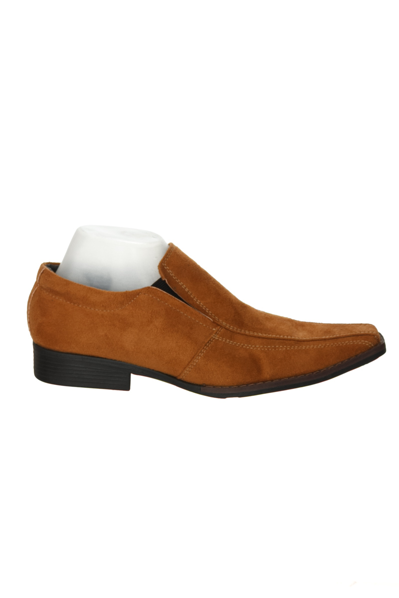Zapato color Café - Closeando