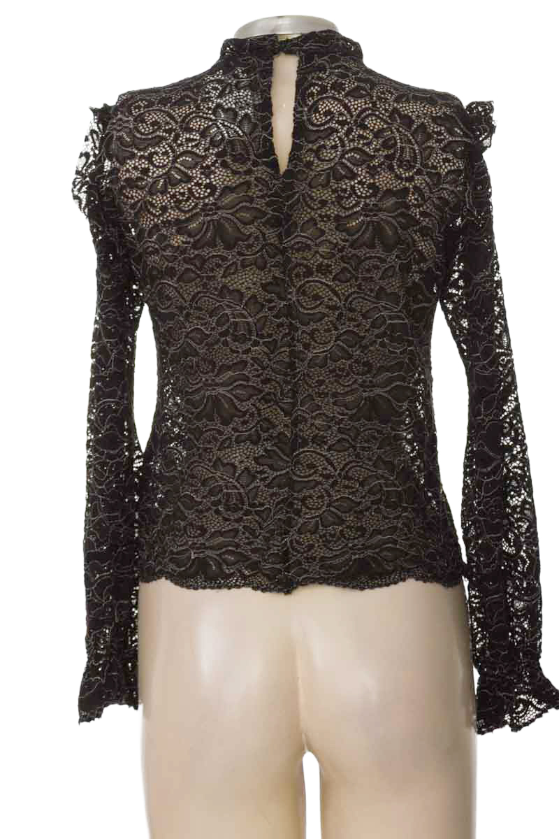 Top / Camiseta color Negro - Stradivarius