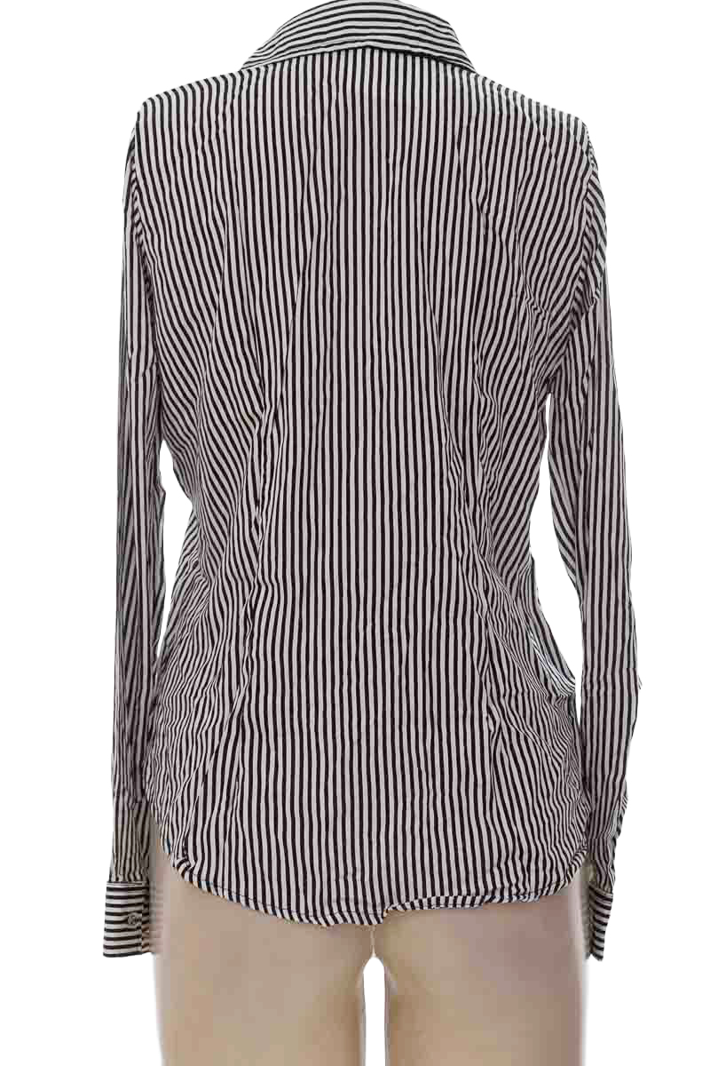 Blusa color Negro - Closeando