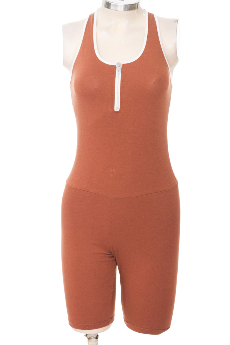 Ropa Deportiva / Salida de Baño color Café - Carmel