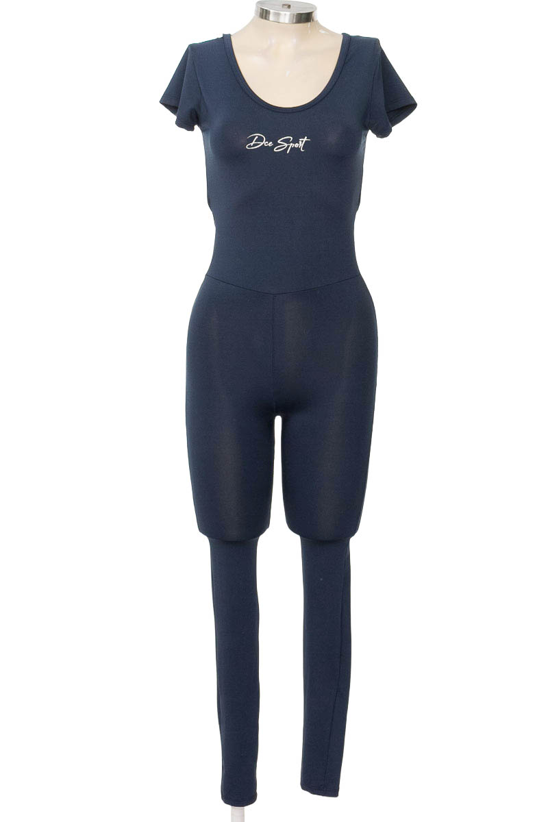 Ropa Deportiva / Salida de Baño color Azul - Closeando