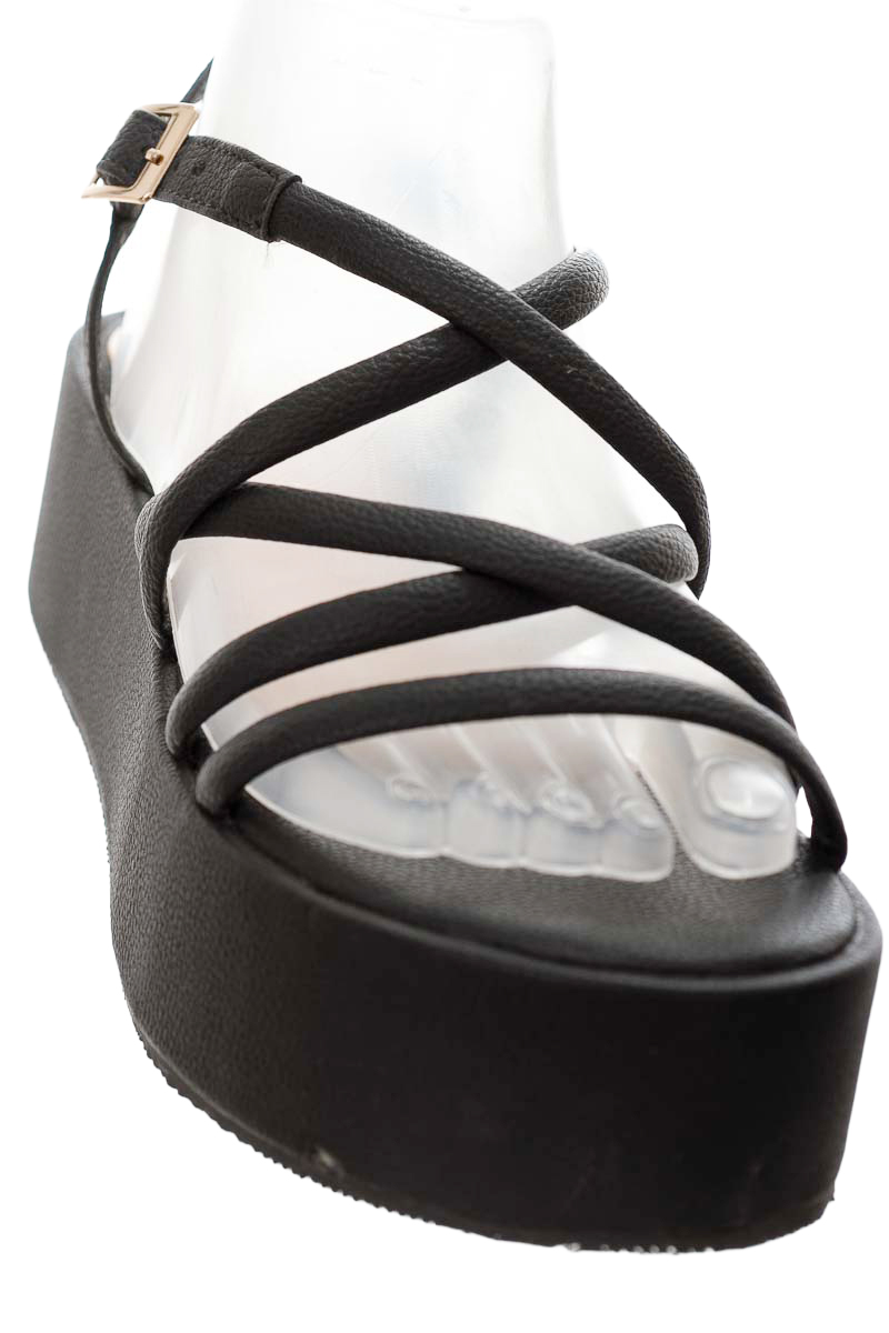 Zapatos color Negro - Bona