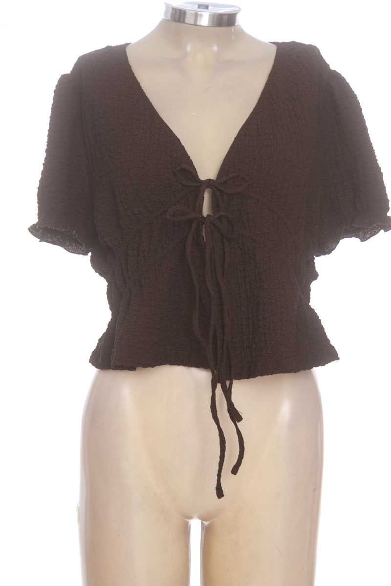 Top / Camiseta color Café - Divided by H&M