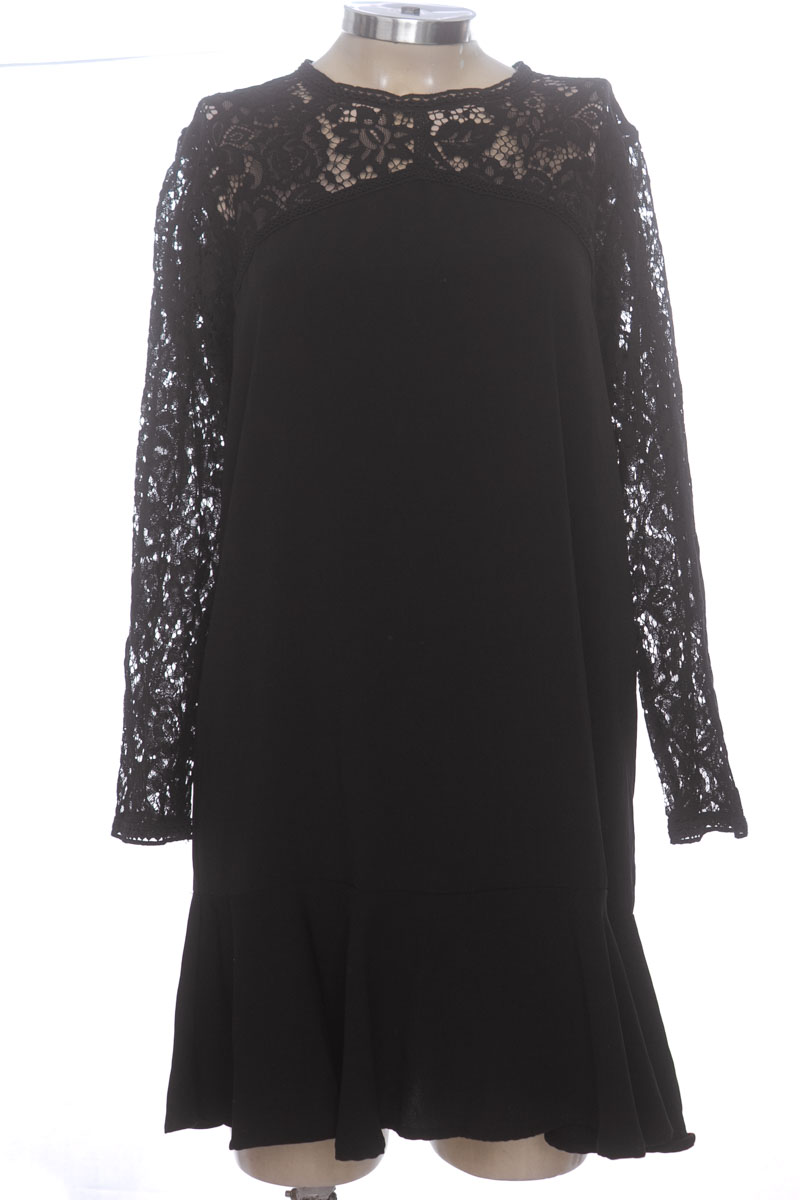 Vestido / Enterizo color Negro - Zara