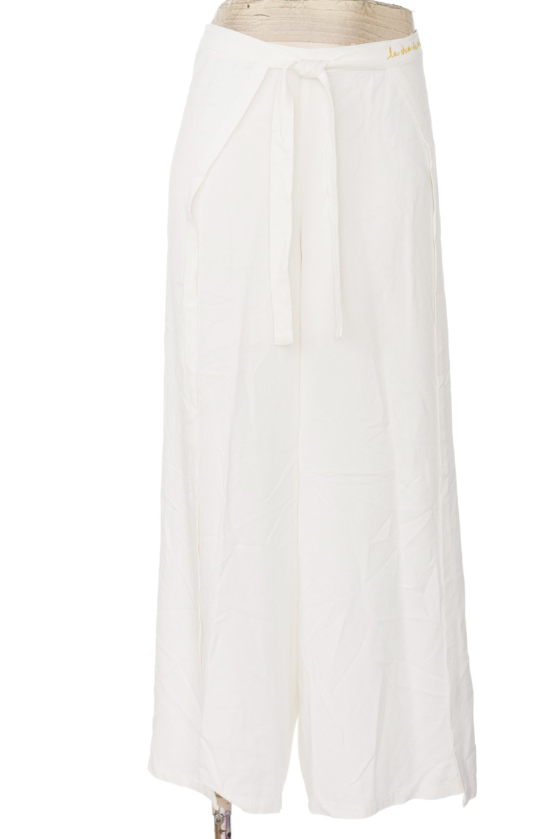 Ropa Deportiva / Salida de Baño color Beige - La obra de arte soy yo 