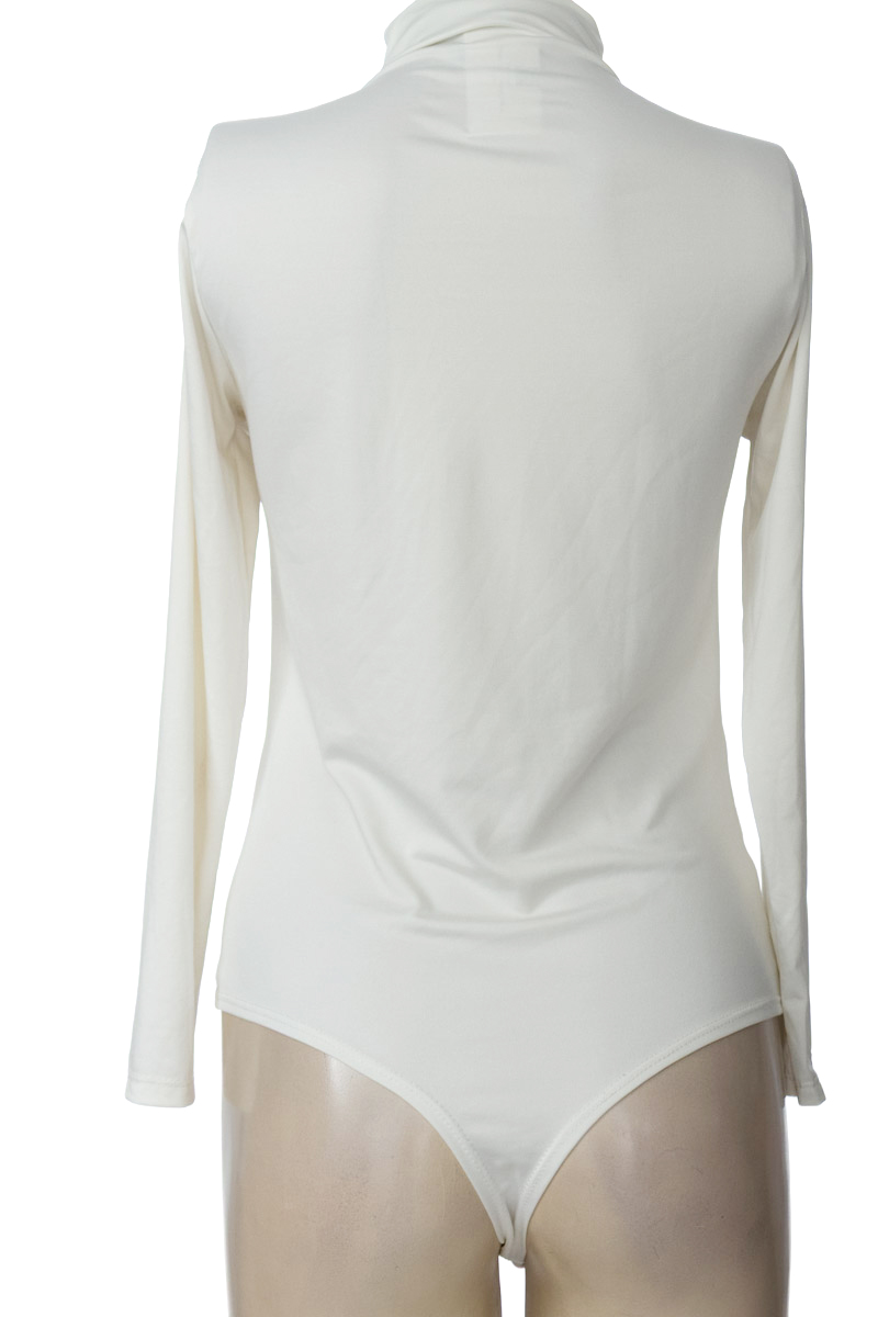 Top / Camiseta color Blanco - Wanaawaa