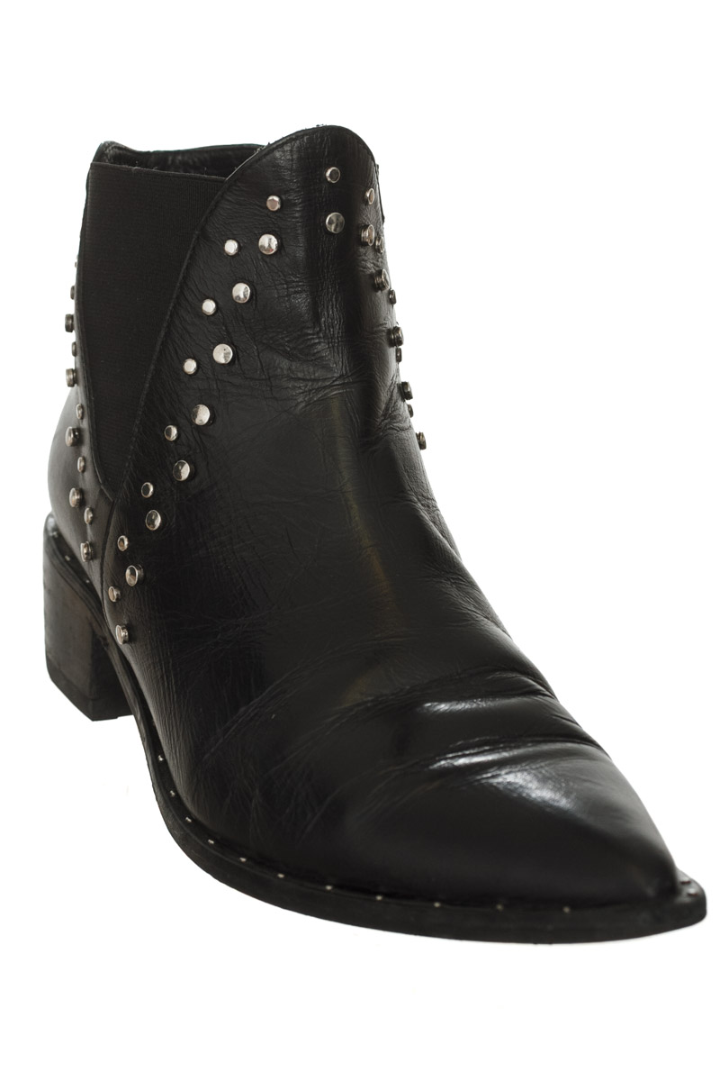 Zapatos color Negro - Chevignon