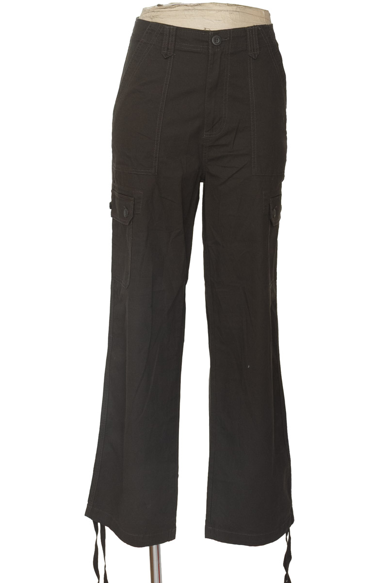 Pantalones color Verde - Koaj