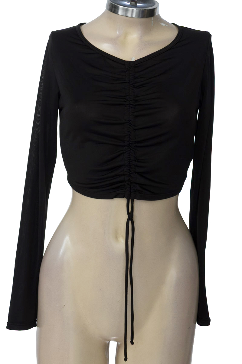 Top / Camiseta color Negro - Body Fit