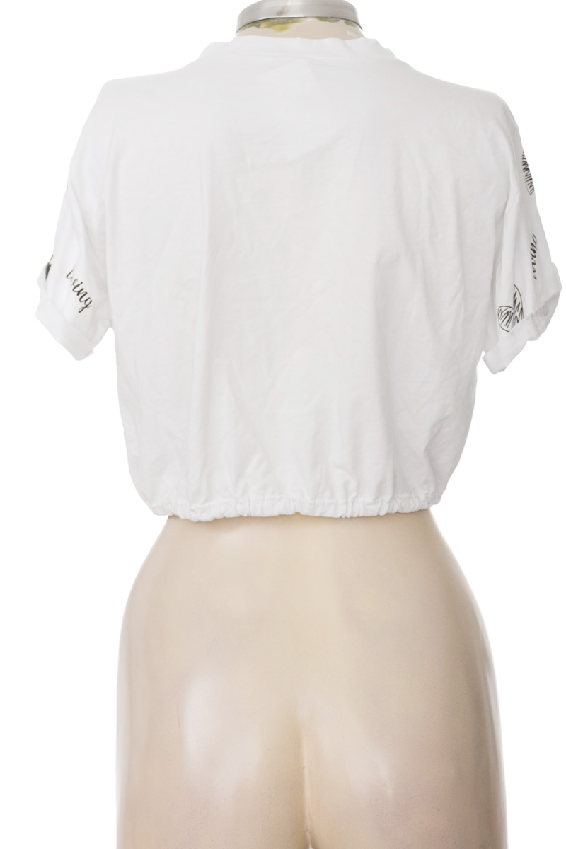 Top / Camiseta color Blanco - Closeando