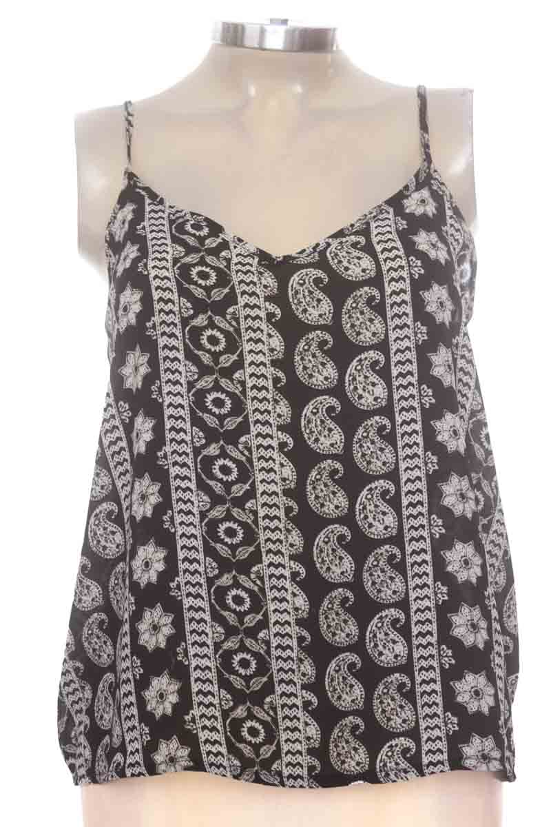 Top / Camiseta color Negro - Hollister