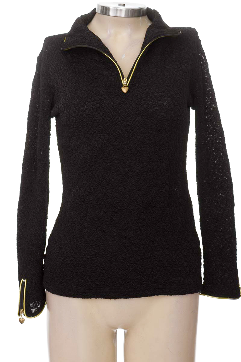 Sweater color Negro - Closeando