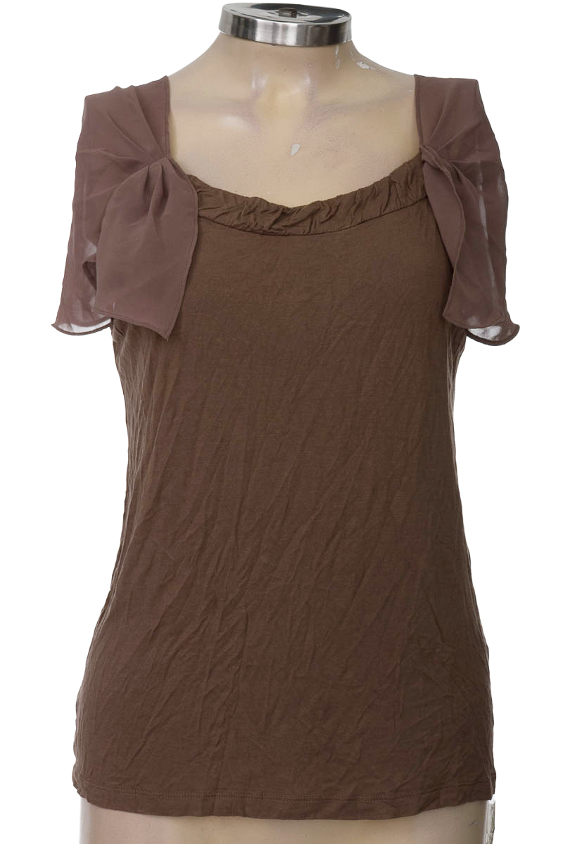 Top / Camiseta color Café - New York & Company