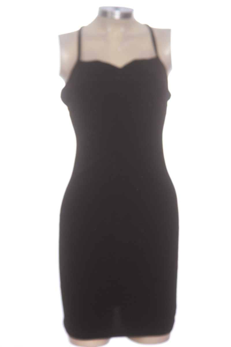 Vestido / Enterizo color Negro - Closeando