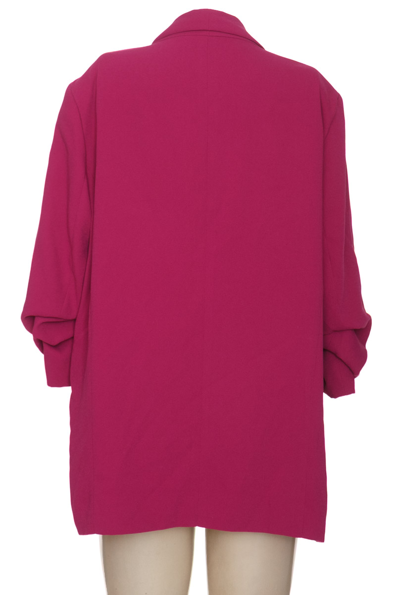 Chaqueta / Abrigo color Morado - Stradivarius