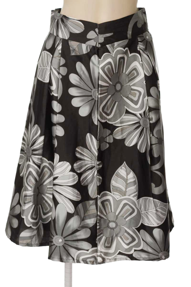 Falda color Negro - Closeando